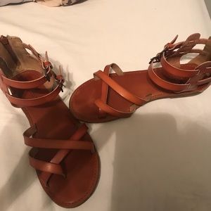American Eagle Sandals